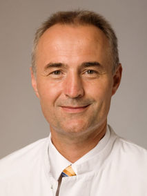 Portrait Prof. Dr. med. Andreas Schneeweiss